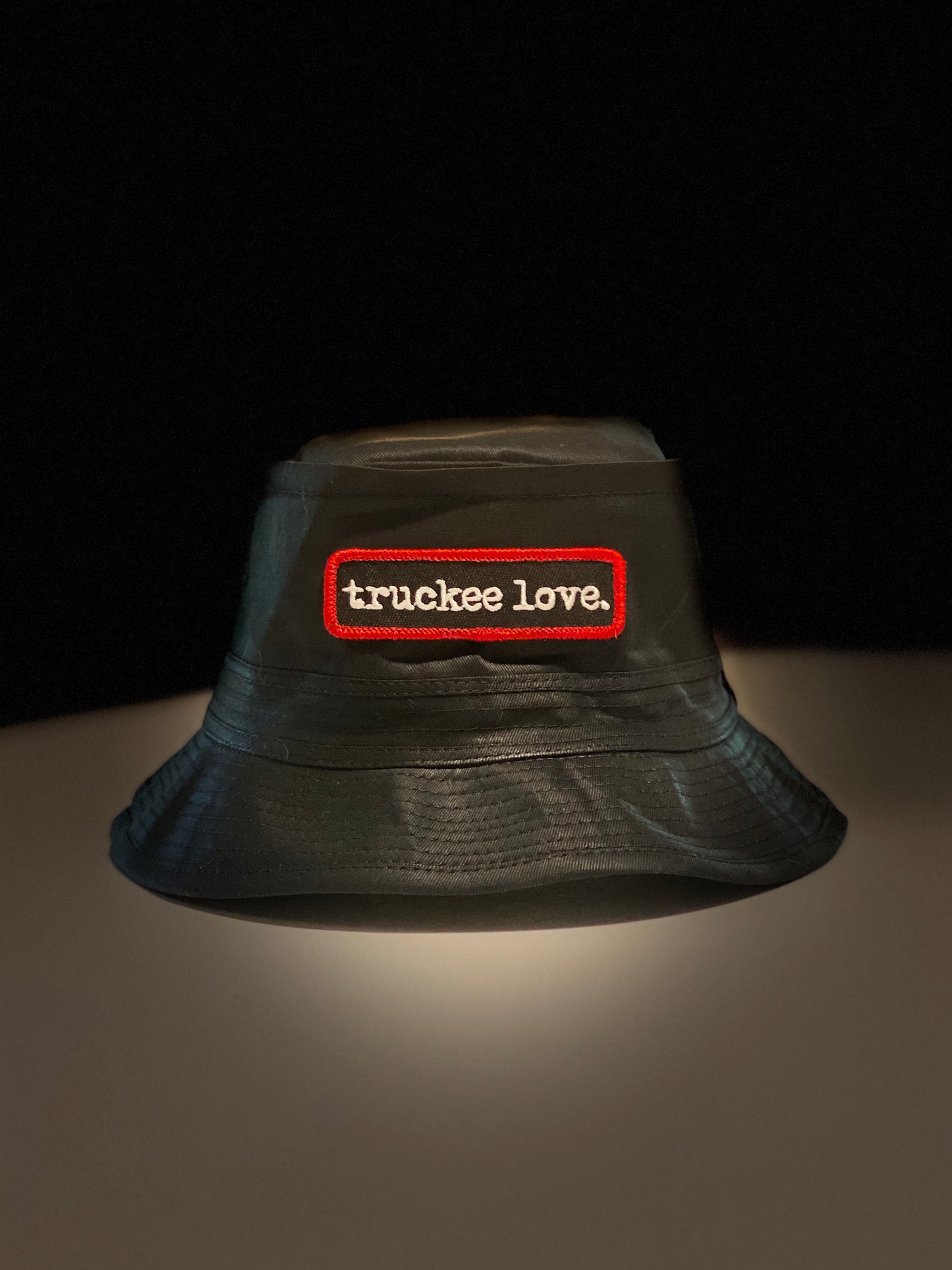 bucket hat